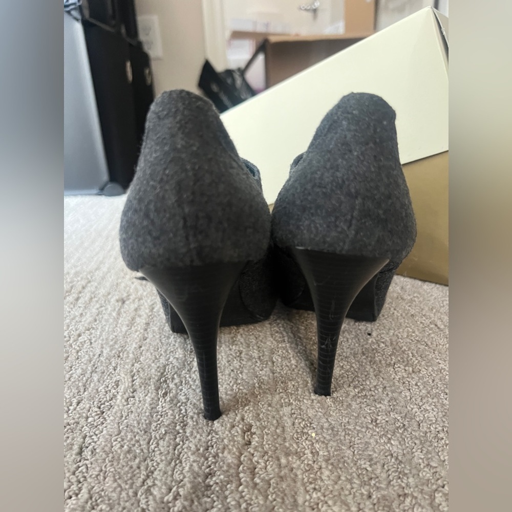 Lauren Conrad - women’s wool grey lace up heels size 8 - Picture 6 of 8